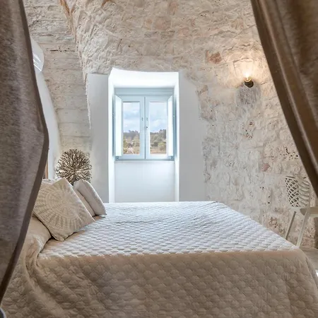 Trulli In Vigna Selva Di Fasano