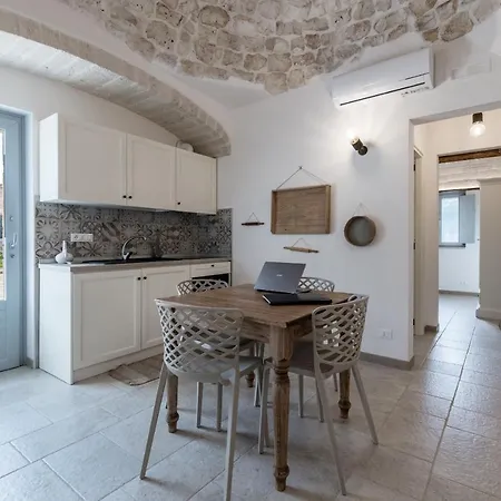 Trulli In Vigna *